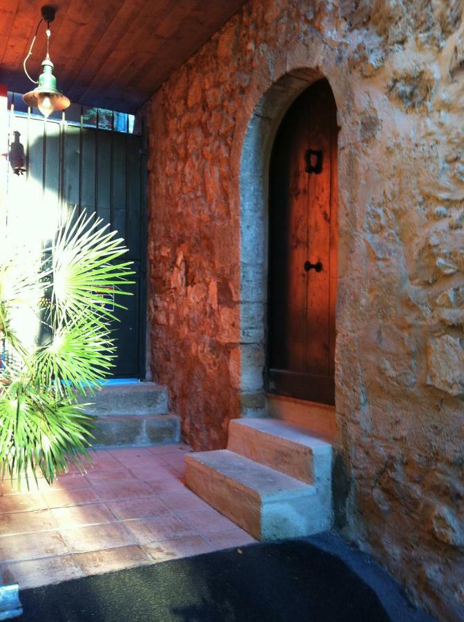 B&B Villa Des Muses La Roque-d'Antheron Exterior photo